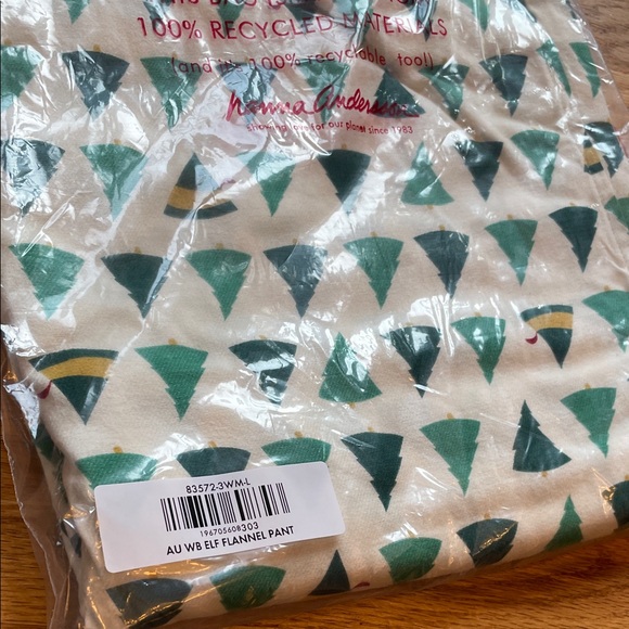 Hanna Andersson Adult Warner Bros™ Discovery Elf Flannel Pajama Pants - Unisex L - Picture 2 of 9